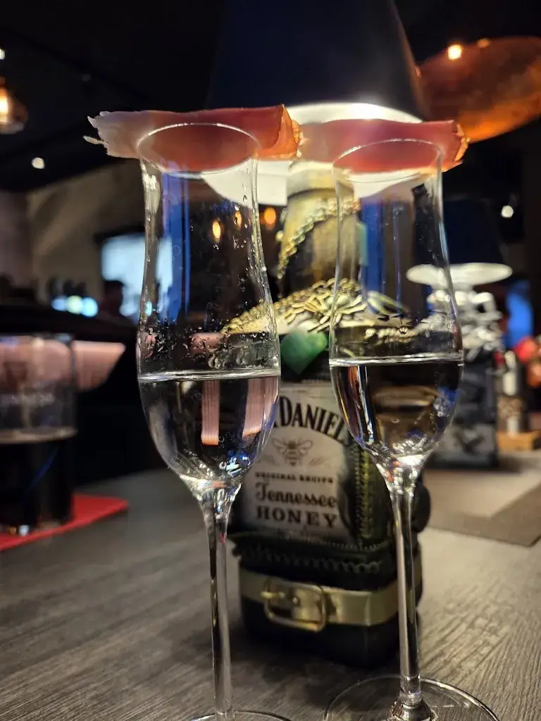 Swetlana Schreiner_The Secret - Pub und Restaurant_Berwang_review