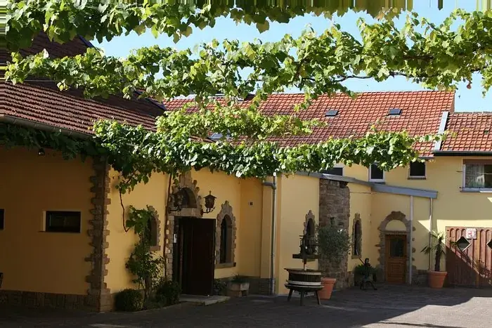 Tullius – Die REBMEISTEREI_Auen_slider_image_3