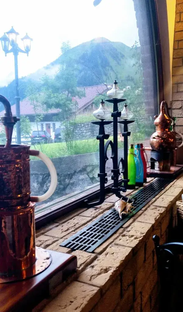 Manaswini Sarangi_Beim Schnapsbrenner_Berwang_avis