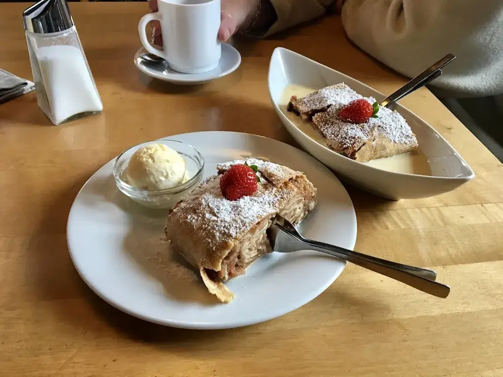 Rasthaus Zugspitzblick_Biberwier_slider_image_3