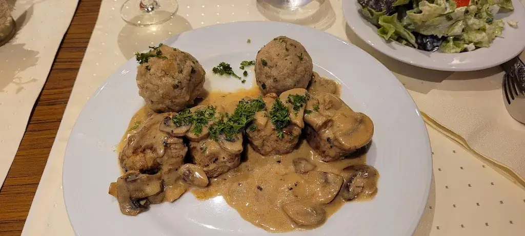 Nadja Rascher_Pension Zum Jäger Aus Kurpfalz_Auen_review