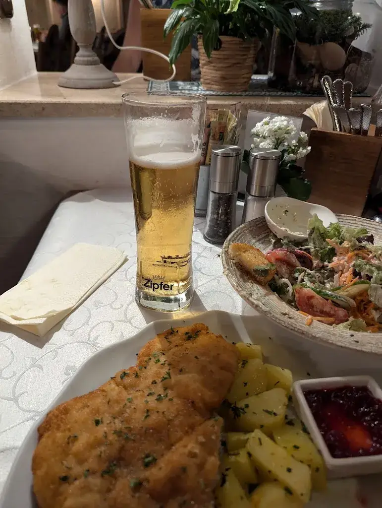 Erik_Restaurant Bauernstube Lermoos - Familie Savic | Region Ehrwald | Bieberwier | Lähn | Bichlbach_Biberwier_recensione