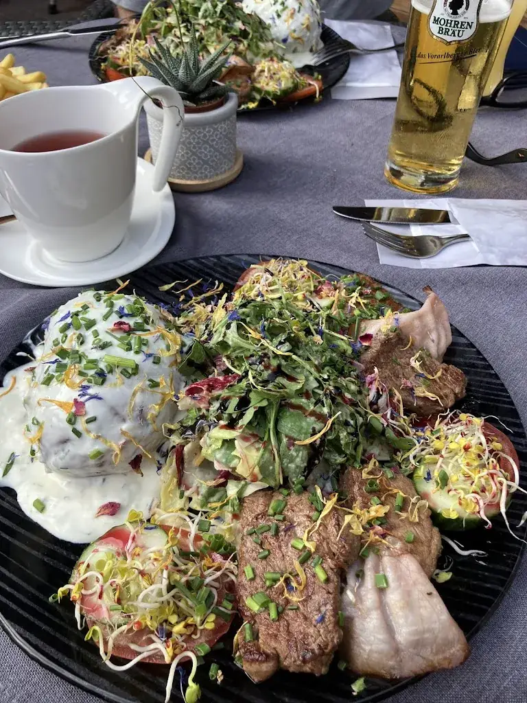 Luise Krahmer_Anton's Cafe-Restaurant_Biberwier_recensione