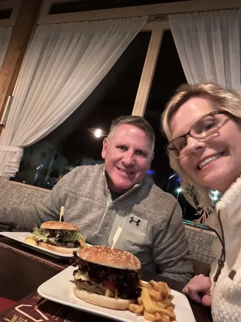 Susan Merritt_Restaurant Wall_Biberwier_avis