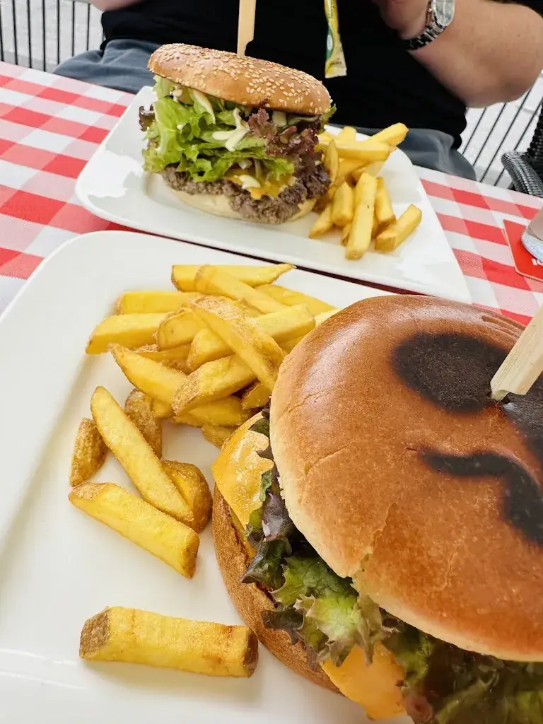 Restaurant Wall_Biberwier_slider_image_3