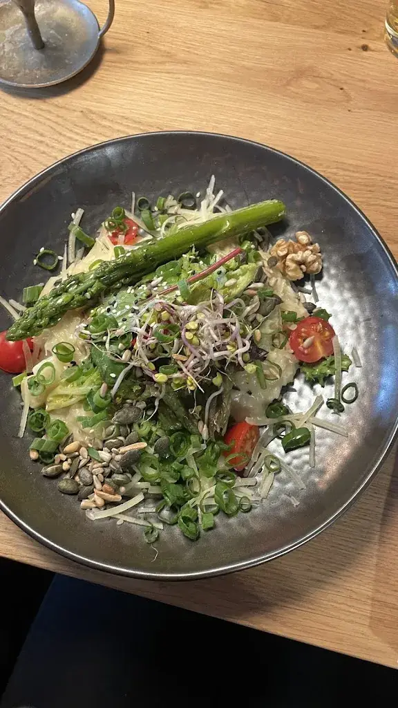 Ana Machado_Ox & Ehrlich_Biberwier_review