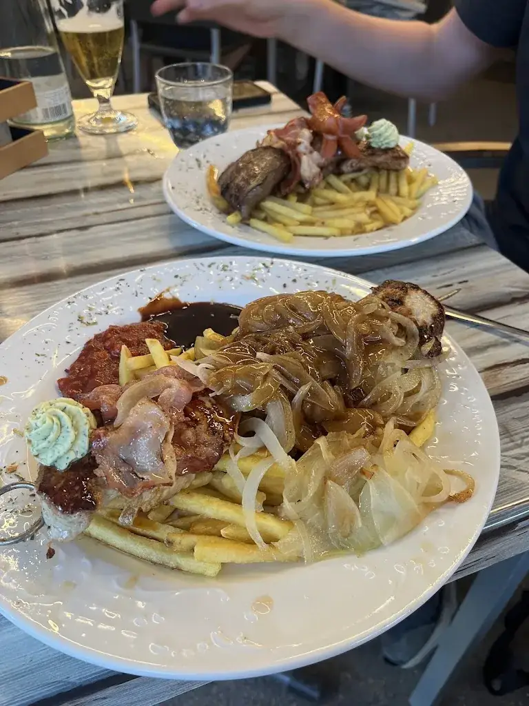 Kateřina Marxtová_Cafe Restaurant Sam_Biberwier_review