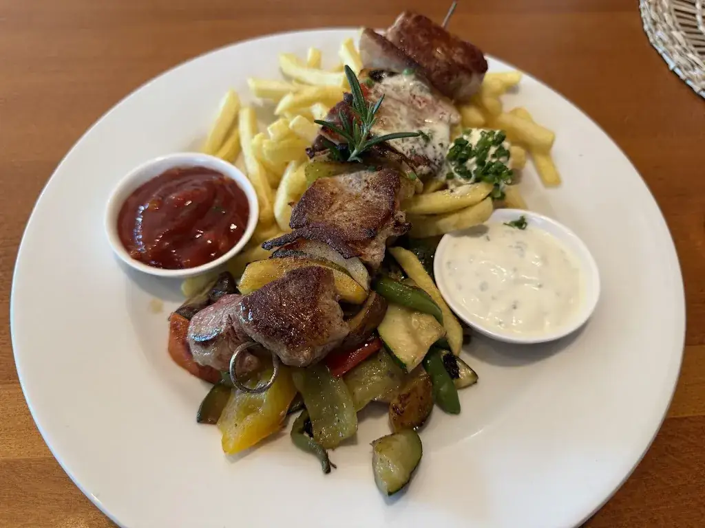 Cristian Negrea_Restaurant Topfgeflüster_Althofen_avis