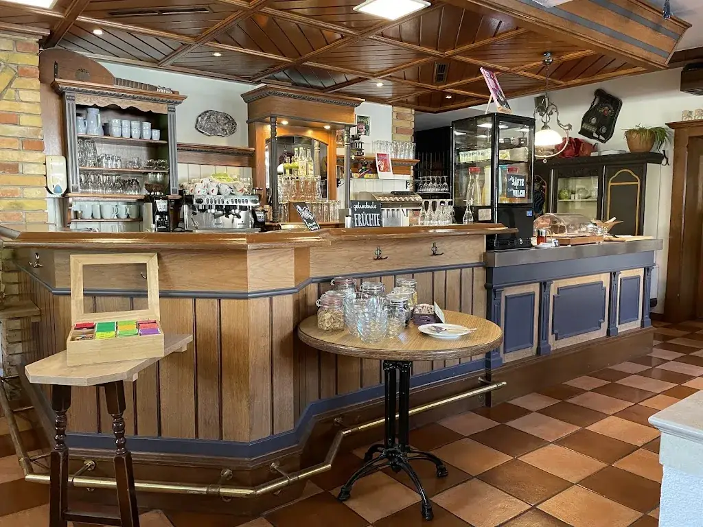 Emma Sheng_Schwaiger_Breitenbach am Inn_avis