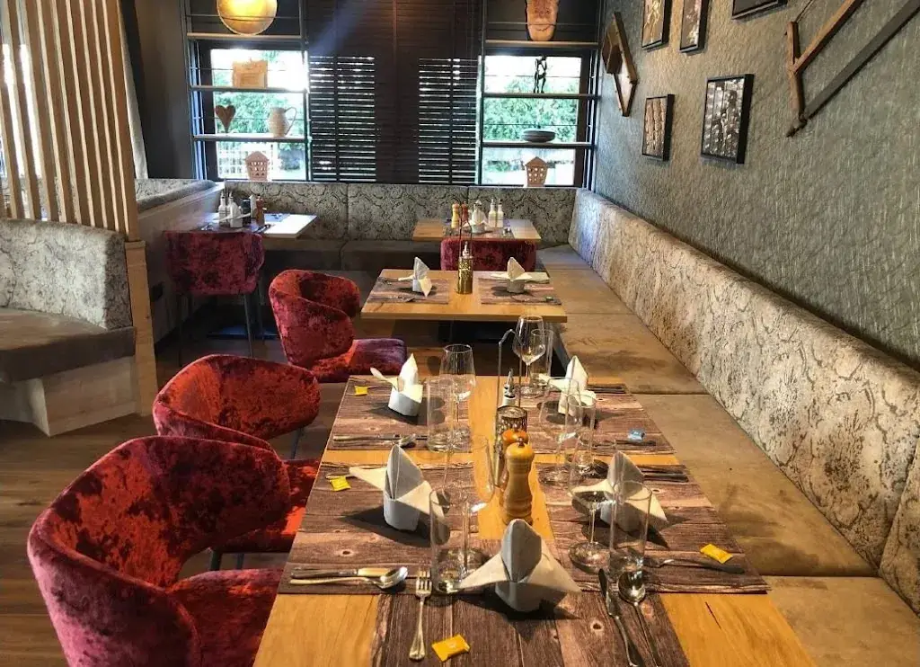 Bankgeheimnis Kundl restaurant in Breitenbach am Inn