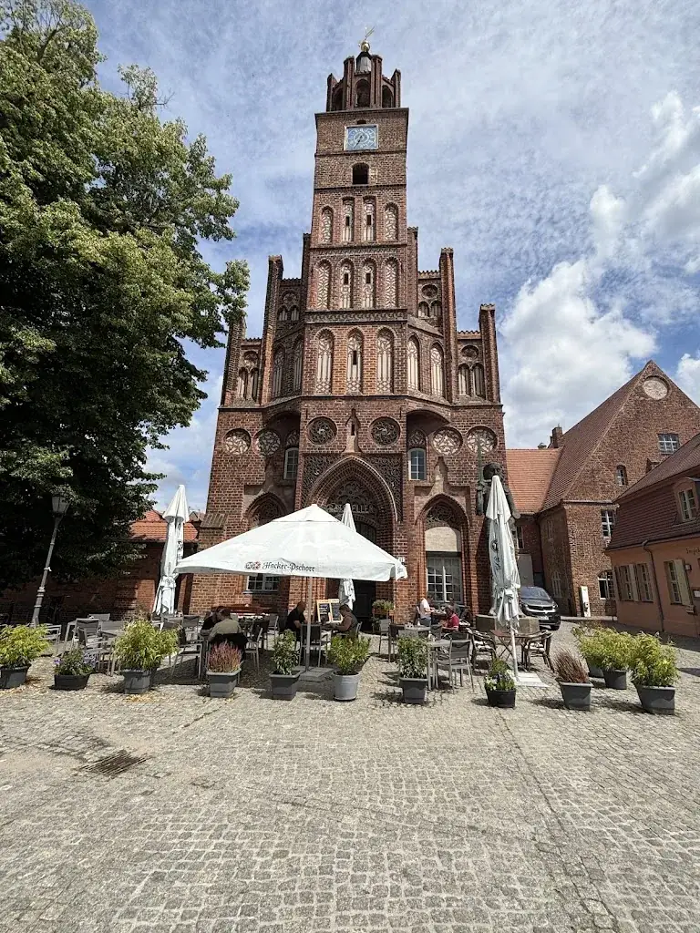 Kai Ng_Ratskeller_Brandenberg_avis