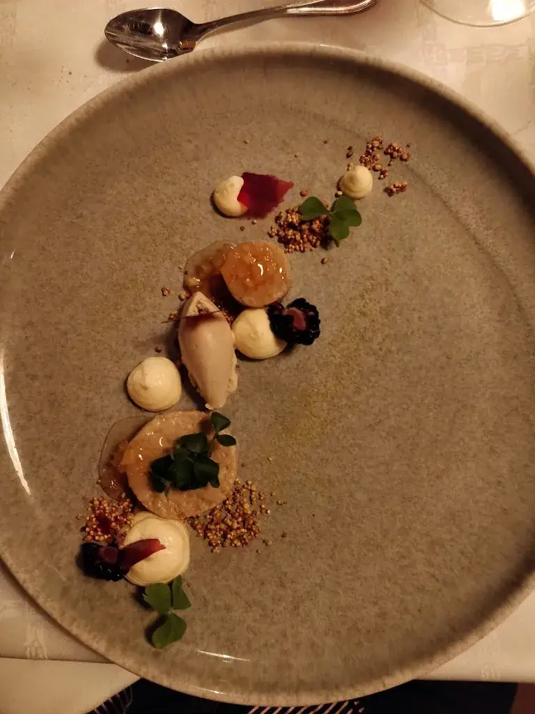 Stuart Phythian_Restaurant Inspektorenhaus_Brandenberg_avis