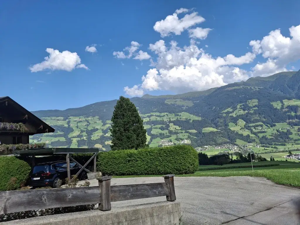 Jasmin_Gasthaus Goglhof_Bruck am Ziller_avis