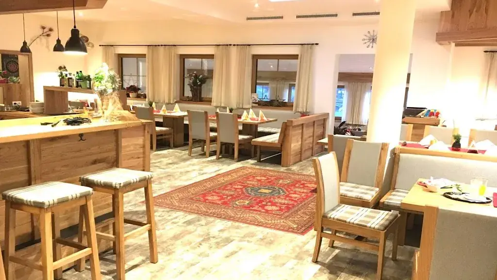 Restaurant Appartements Almdiele restaurant à Bruck am Ziller