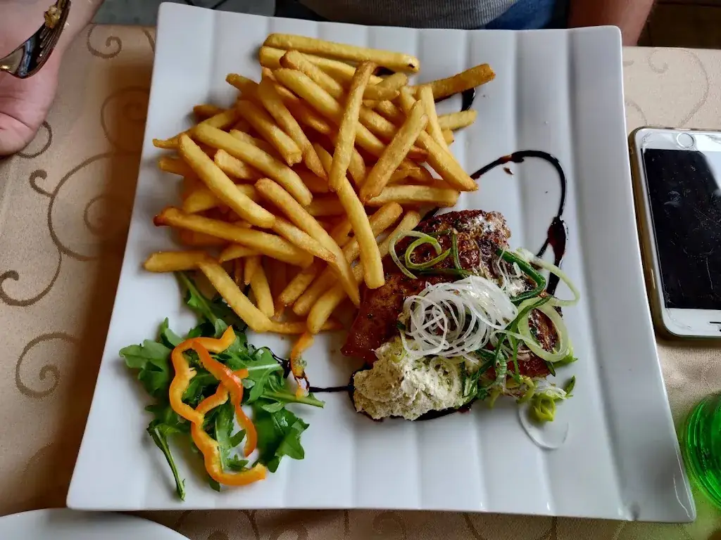 Ofek Shiffman_Edhof_Bruck am Ziller_review