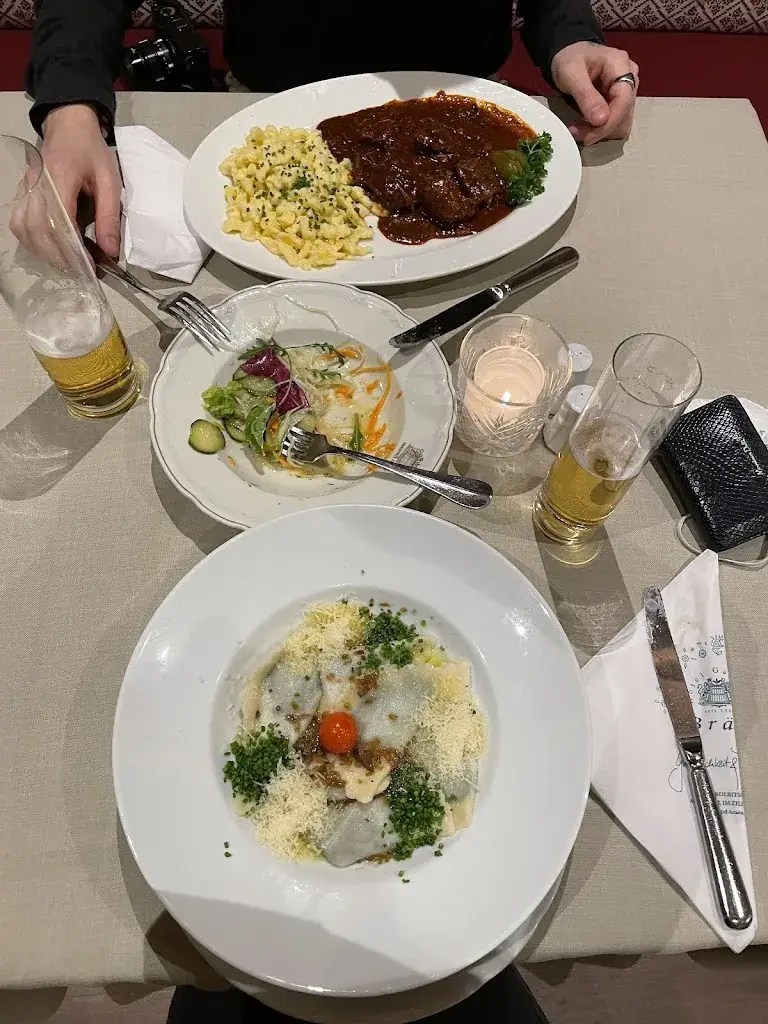 Rositca Yancheva_Restaurant Bräu_Bruck am Ziller_reseña