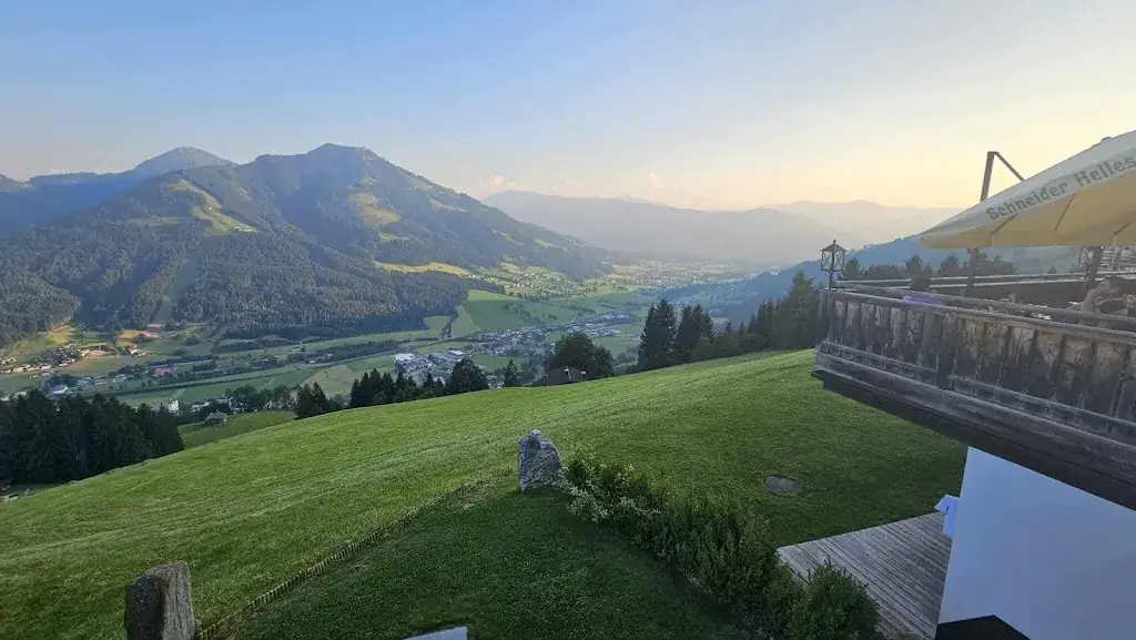 Barbara Kis_Berggasthof Nieding Brixen_Brixen im Thale_review