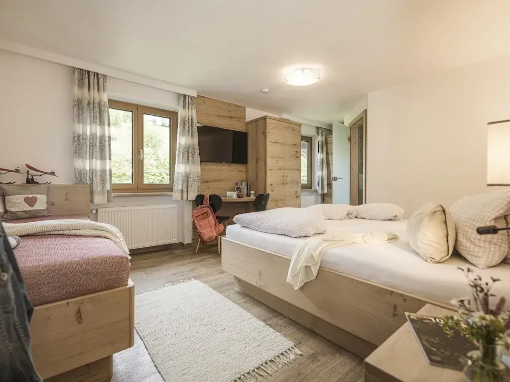 Café Pension Koller Tirol_Brixen im Thale_slider_image_2