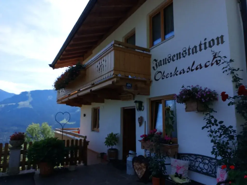 Analogix_Jausenstation Oberkaslach_Brixen im Thale_avis