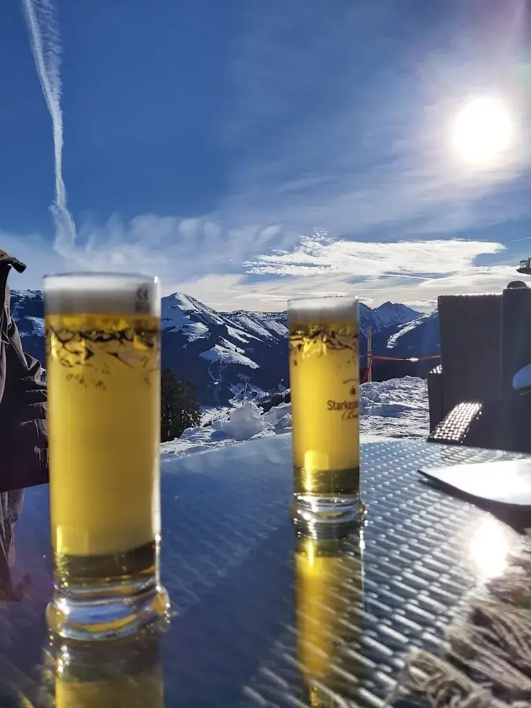 Almbar & Lounge Skiwiege_Brixen im Thale_slider_image_3