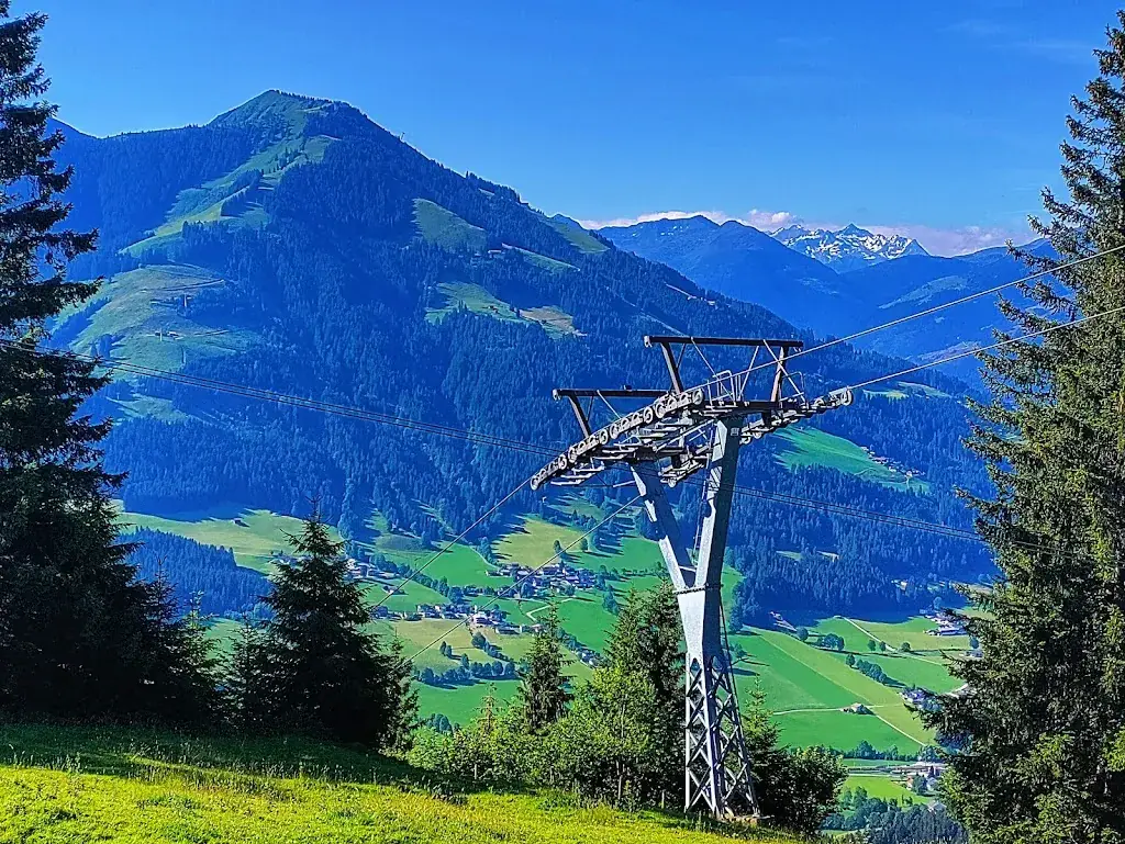 Lezanne Raath_Skiwelthütte Hochbrixen_Brixen im Thale_avis