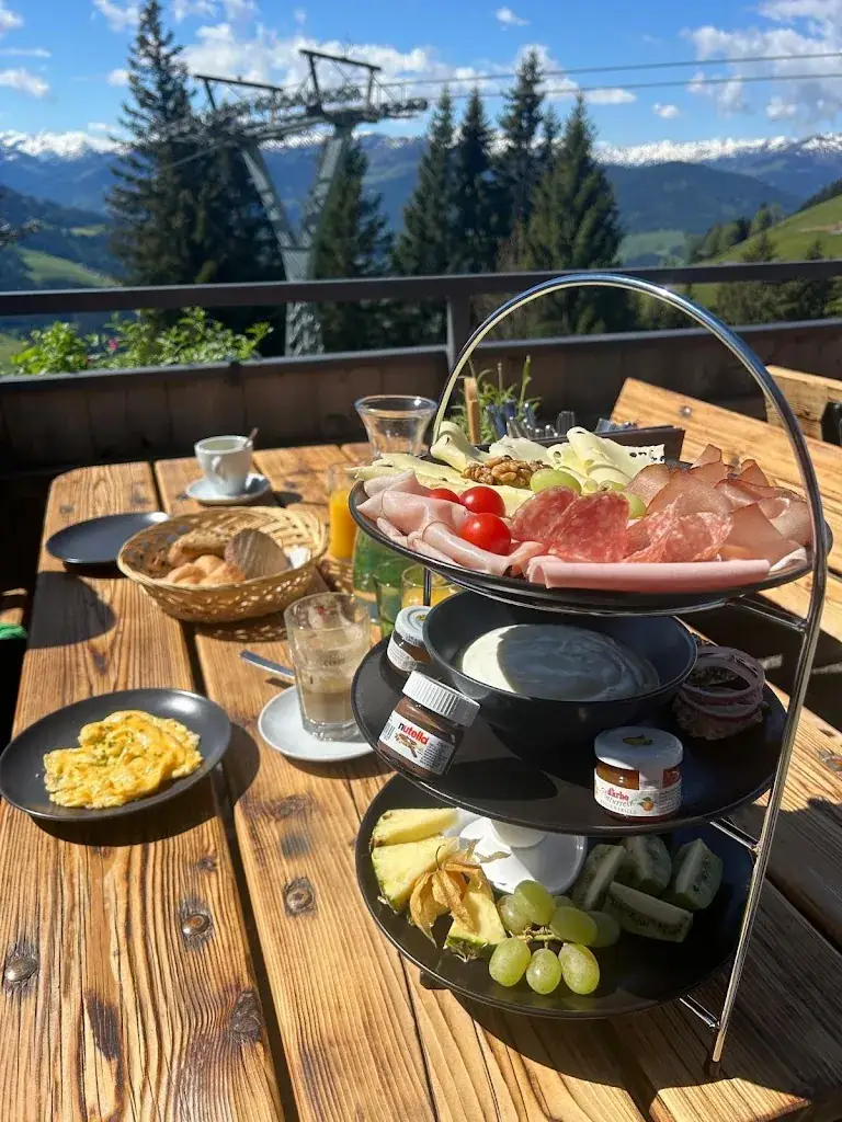 Skiwelthütte Hochbrixen_Brixen im Thale_slider_image_3