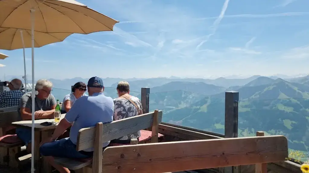 Gipfelalm Hohe Salve_Brixen im Thale_slider_image_2