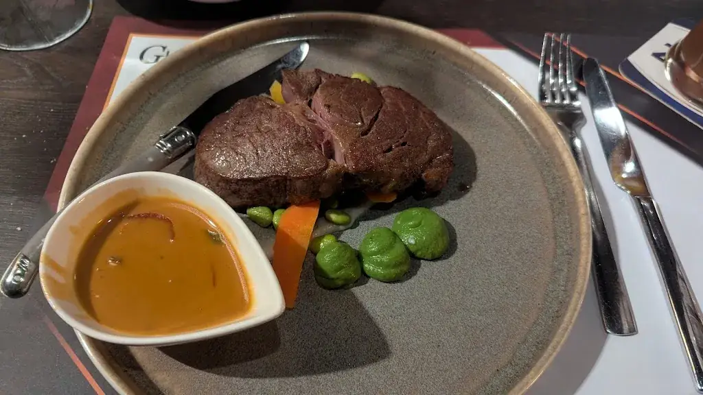 Aleksey Amitai_Glennie's Restaurant & Bar Westendorf_Brixen im Thale_review