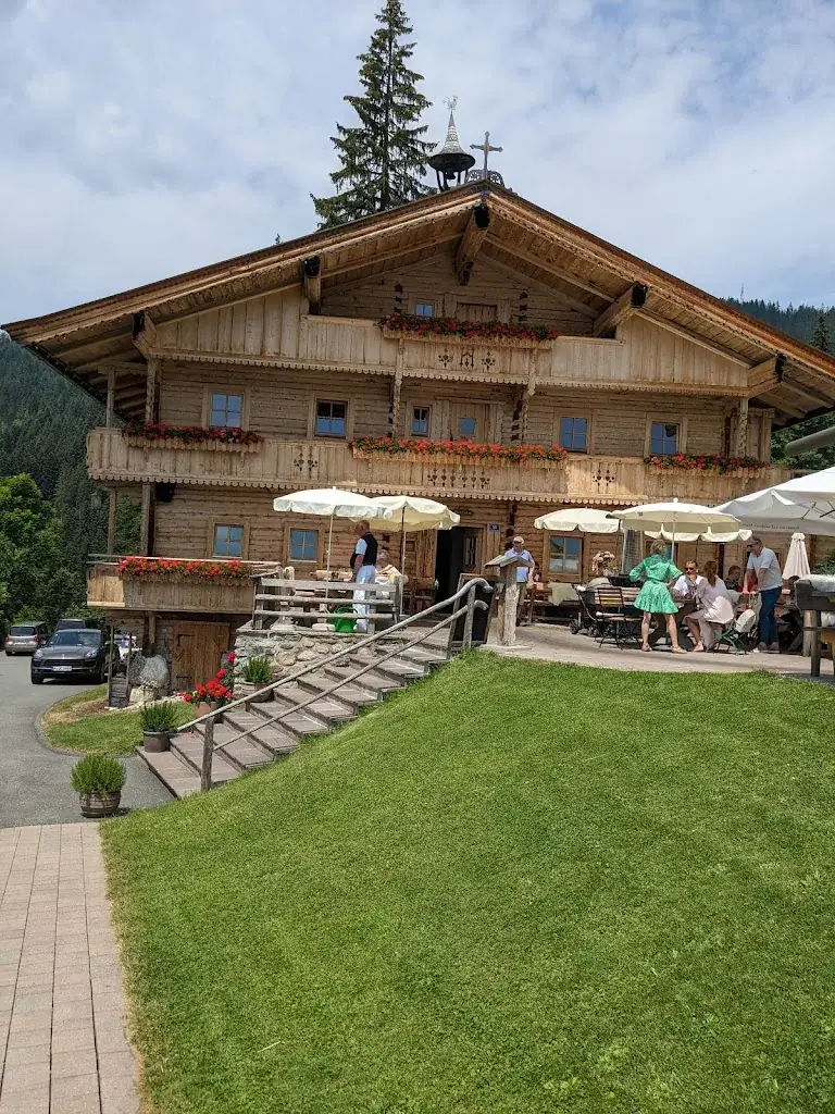 Karen Rattin_Jausenstation Ruetzenhof Kirchberg in Tirol_Brixen im Thale_review