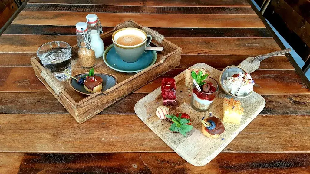 Menu_Wine & More by Miha_Brixen im Thale_image_9