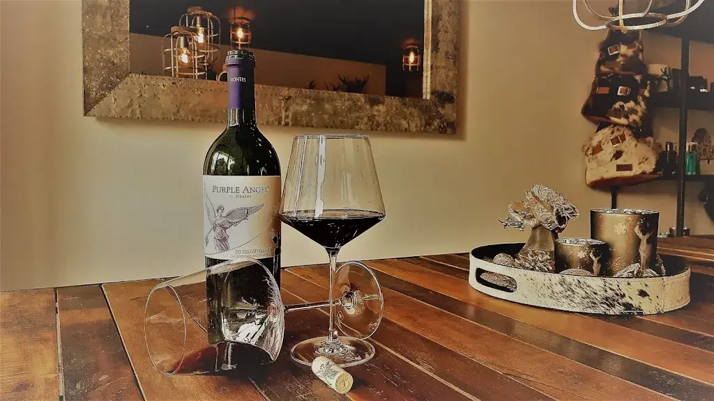 Wine & More by Miha_Brixen im Thale_slider_image_3