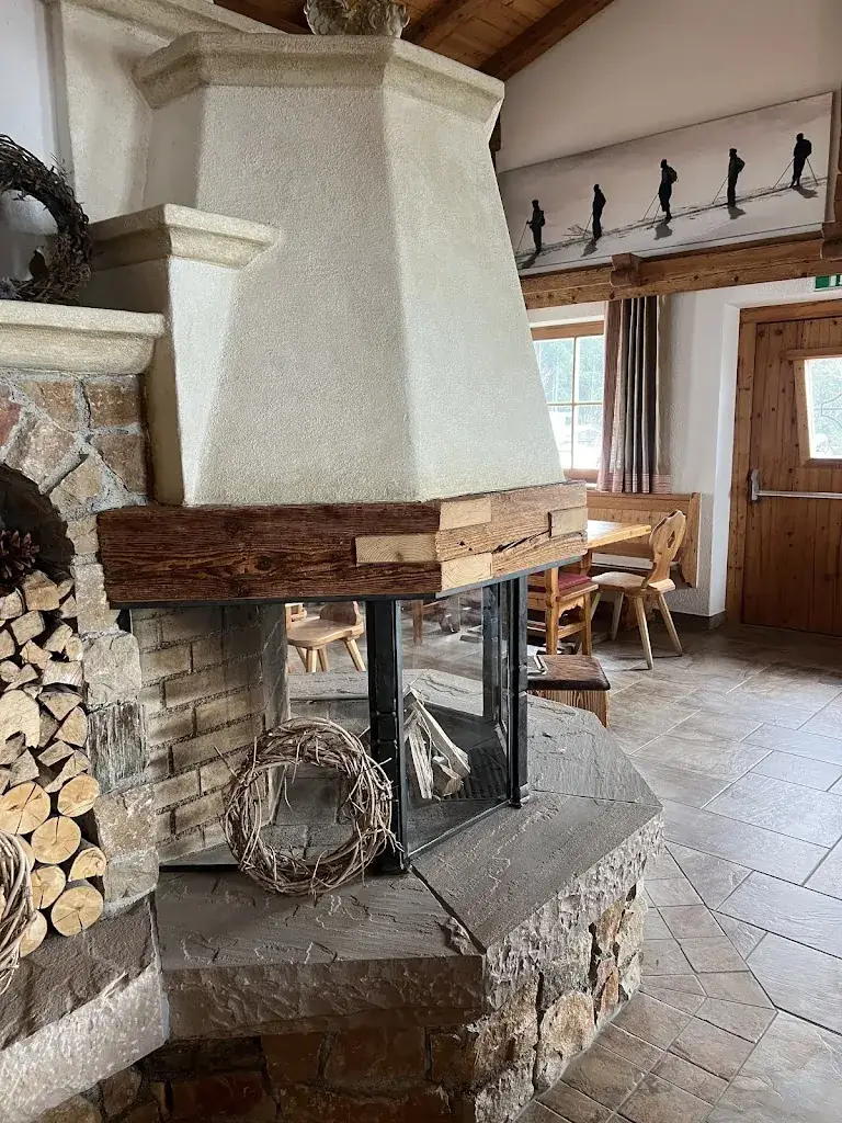 Martin Streeter_Berggasthaus KandlerAlm_Brixen im Thale_avis