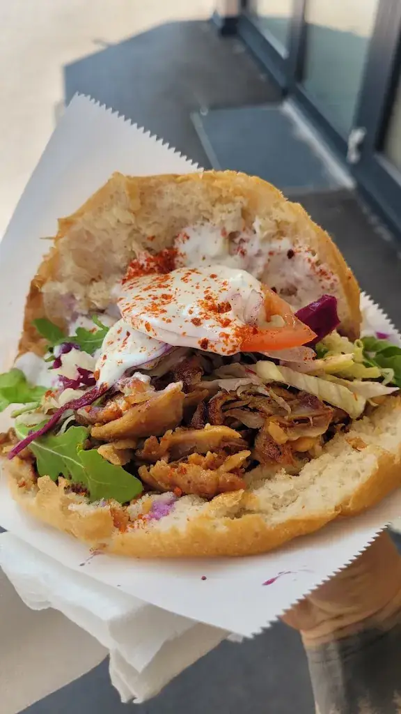 Özy's Kebabladen ristorante a Brixlegg