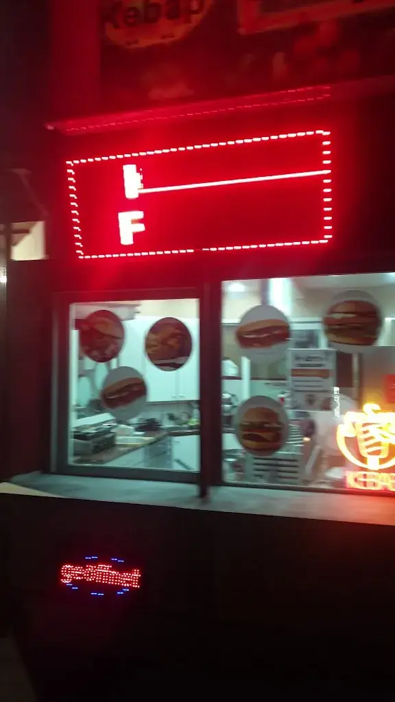 Özy's Kebabladen_Brixlegg_slider_image_2