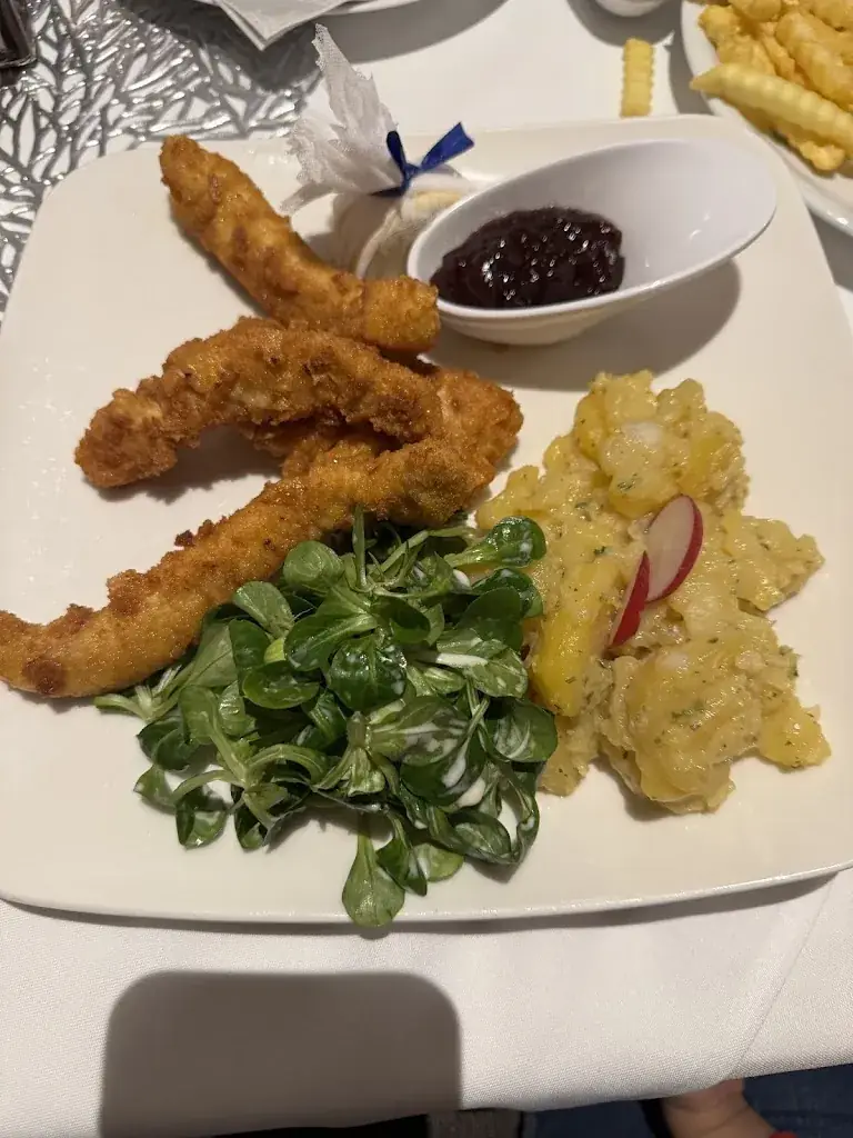 Shrimant Gaikwad_Gasthaus Mariathal_Brixlegg_avis