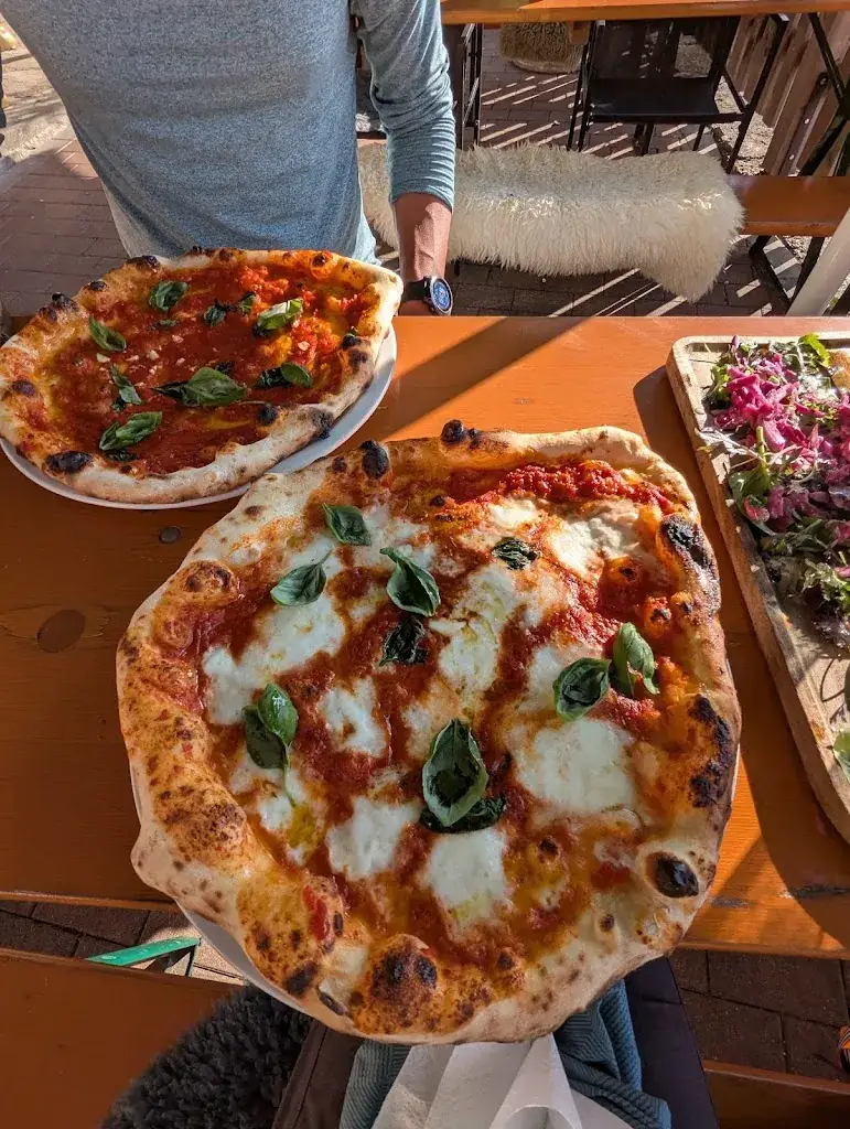 Monika Gilmore_Heisthof_Brixlegg_review