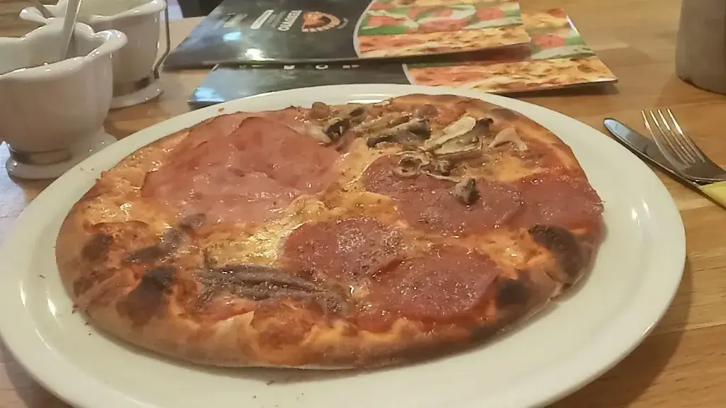 Pizzeria Vesuvio Rattenberg_Brixlegg_slider_image_2