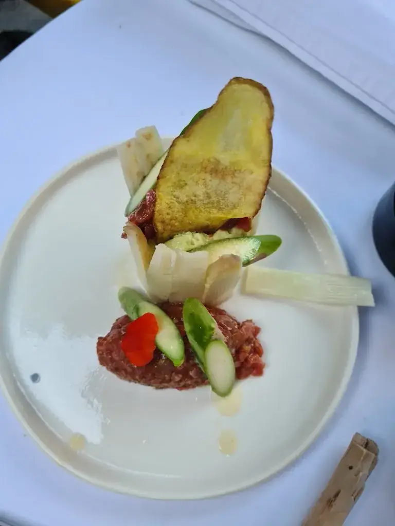 Lyz Watkinson Schmidt_Der Unterwirt - Das kleine Gourmethotel_Ebbs_avis