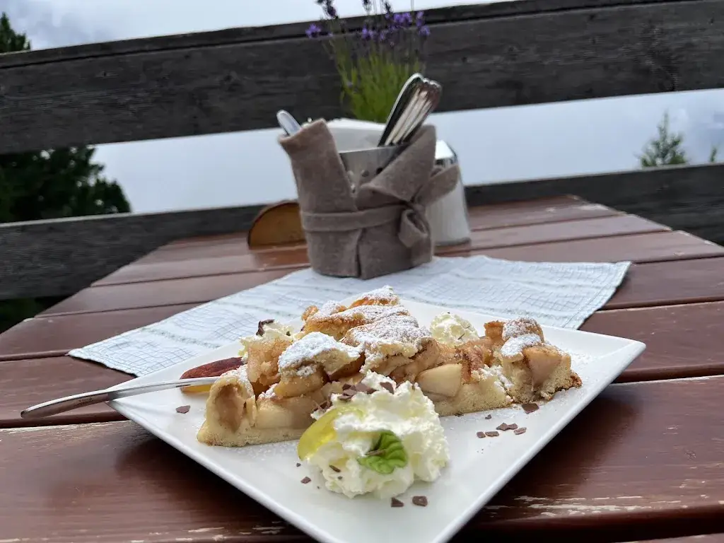 Hochmahdalm_Ellbögen_slider_image_2