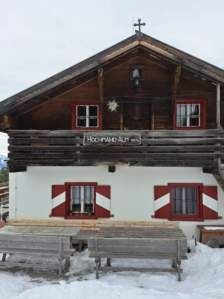 Hochmahdalm_Ellbögen_slider_image_3