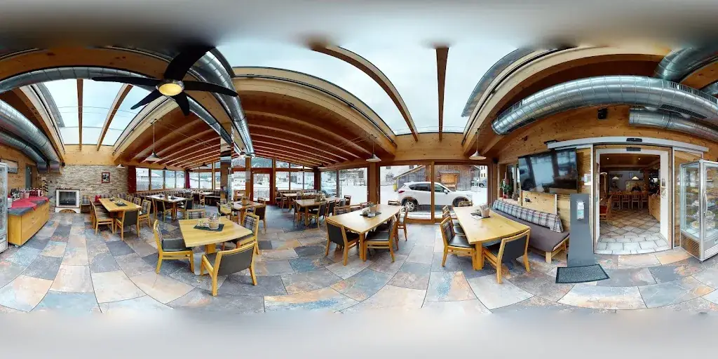 Gasthaus Schwarzer Adler ristorante a Elbigenalp