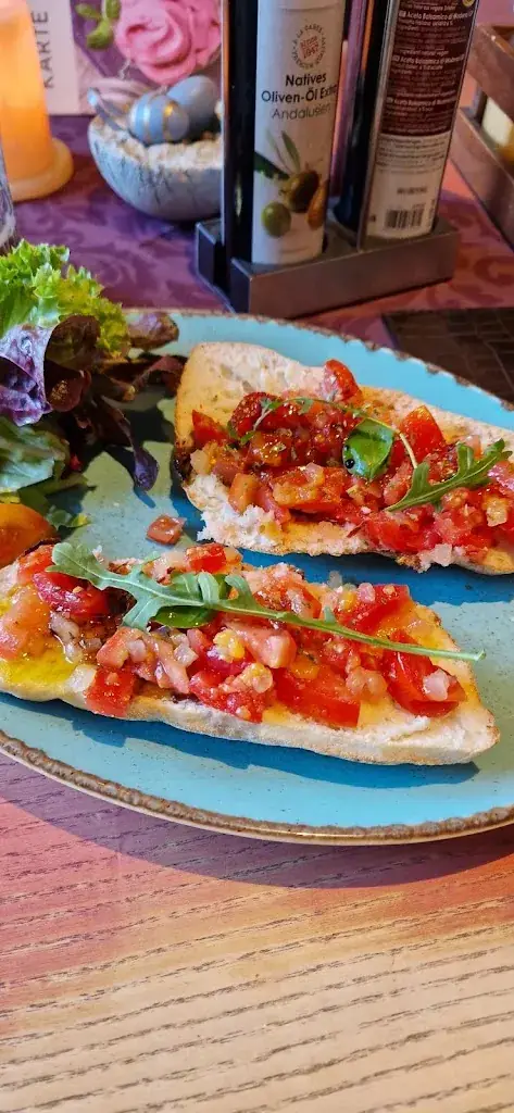 Menü_Grillrestaurant - Pizzeria - Gelateria La Terrazza_Elbigenalp_Bild_4