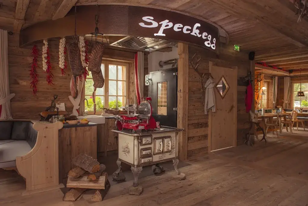 Kasermandl Berghütte - Restaurant & Alpin Apartments_Elbigenalp_slider_image_1