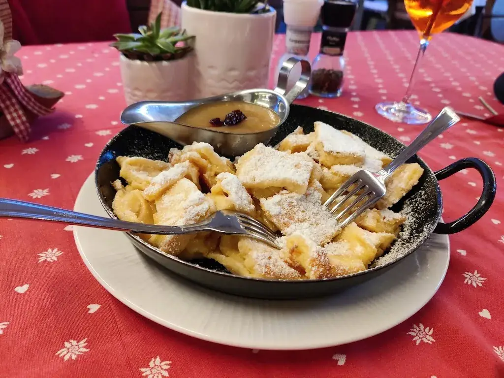 Tobias Winkelmann_Gasthof Kirchenwirt Maurach am Achensee mit Kinderspielplatz_Eben am Achensee_avis