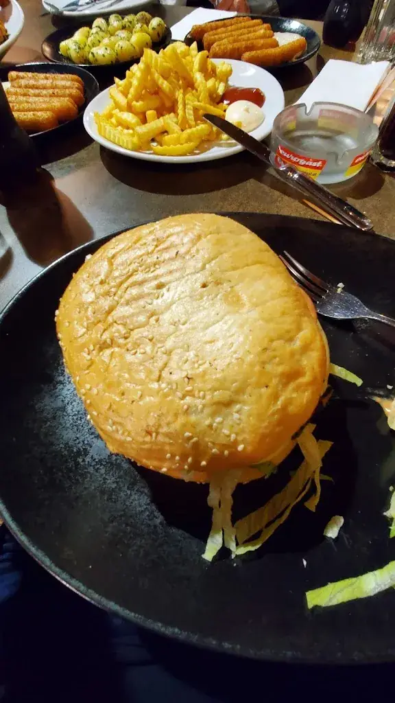 Menu_Peter's Grill - Peter Majoros_Eben am Achensee_imagen_8