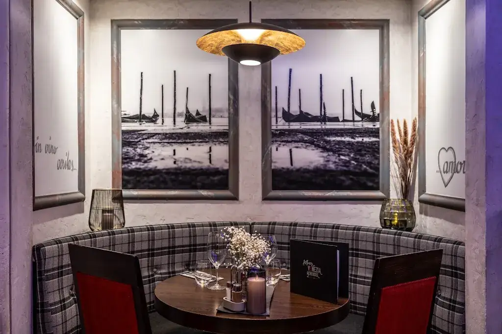 Arthur's Pizzeria Venezia am Achensee restaurant in Eben am Achensee