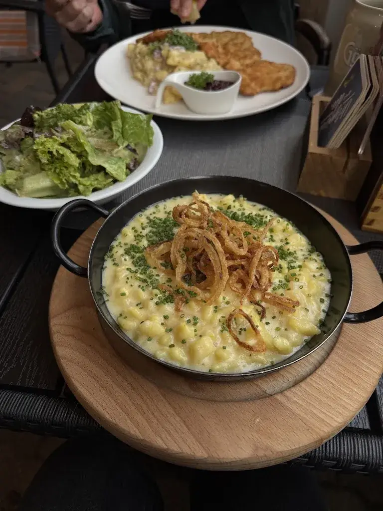 Veronika Sekaninova_Jodlerwirt Achensee_Eben am Achensee_review