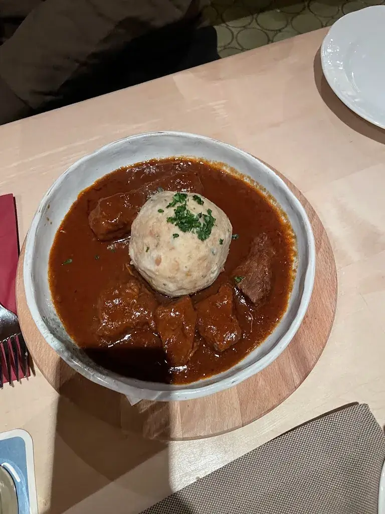 New Contact_Jodlerwirt Achensee_Eben am Achensee_review