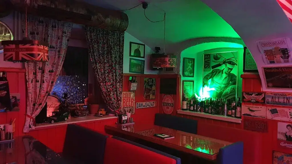 Michaela Isola_BLEI PUB_Bad Bleiberg_review