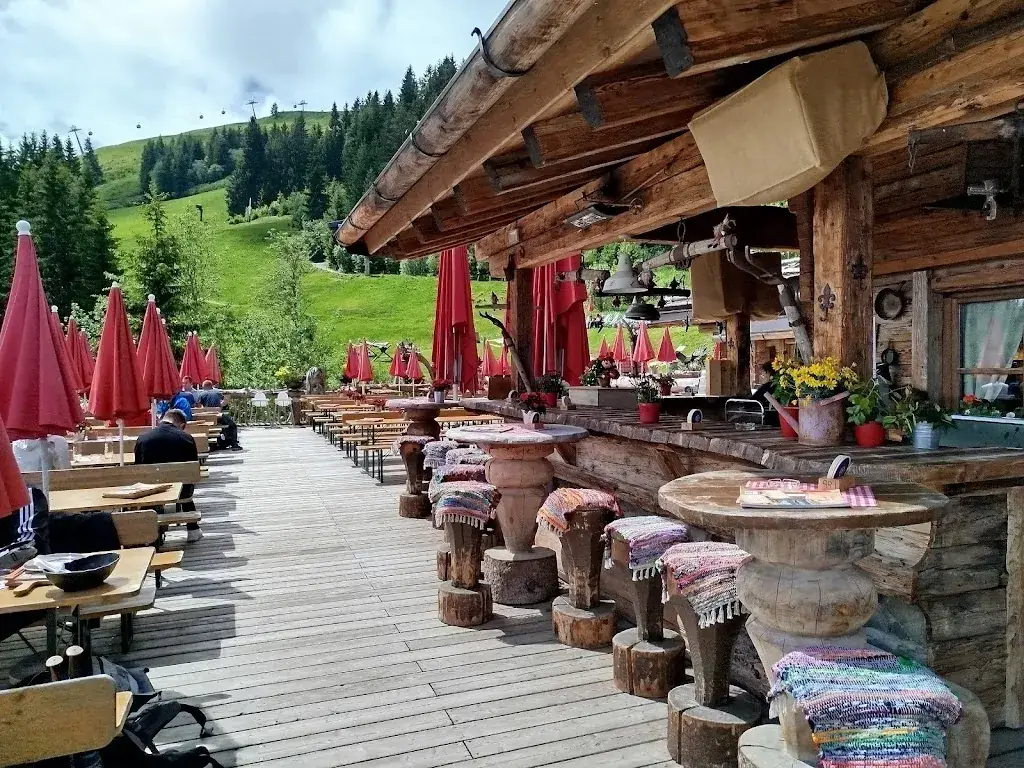 Rübezahl-Alm ristorante a Ellmau